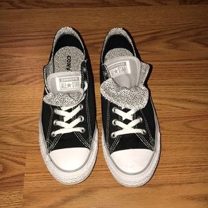 Converse size 10 DBL tongue polka dot